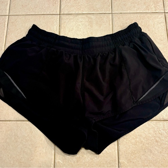 Lululemon Black Hotty Hot Shorts, size 8, 2 1/2 inch length. - Picture 4 of 4